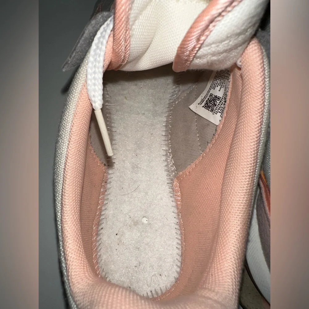 Nike Womens Air Max Pre-Day SE Next Nature Shoes - Picture 8 of 10